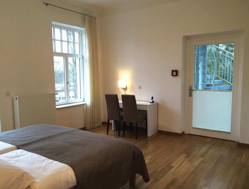 Appartements Am Kurpark บัดเพอร์ทอนท์ ภายนอก รูปภาพ
