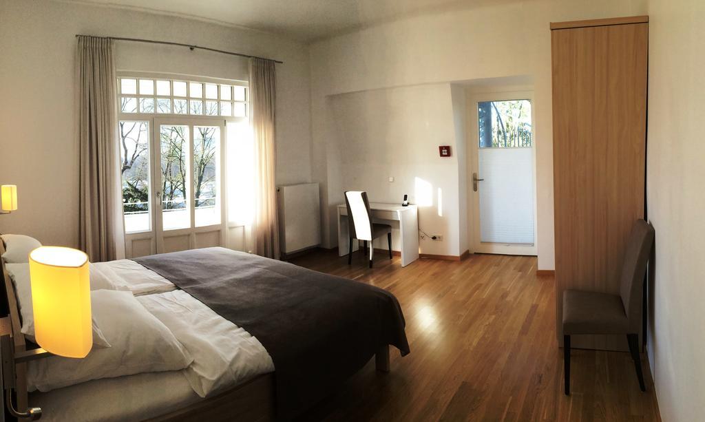 Appartements Am Kurpark บัดเพอร์ทอนท์ ภายนอก รูปภาพ